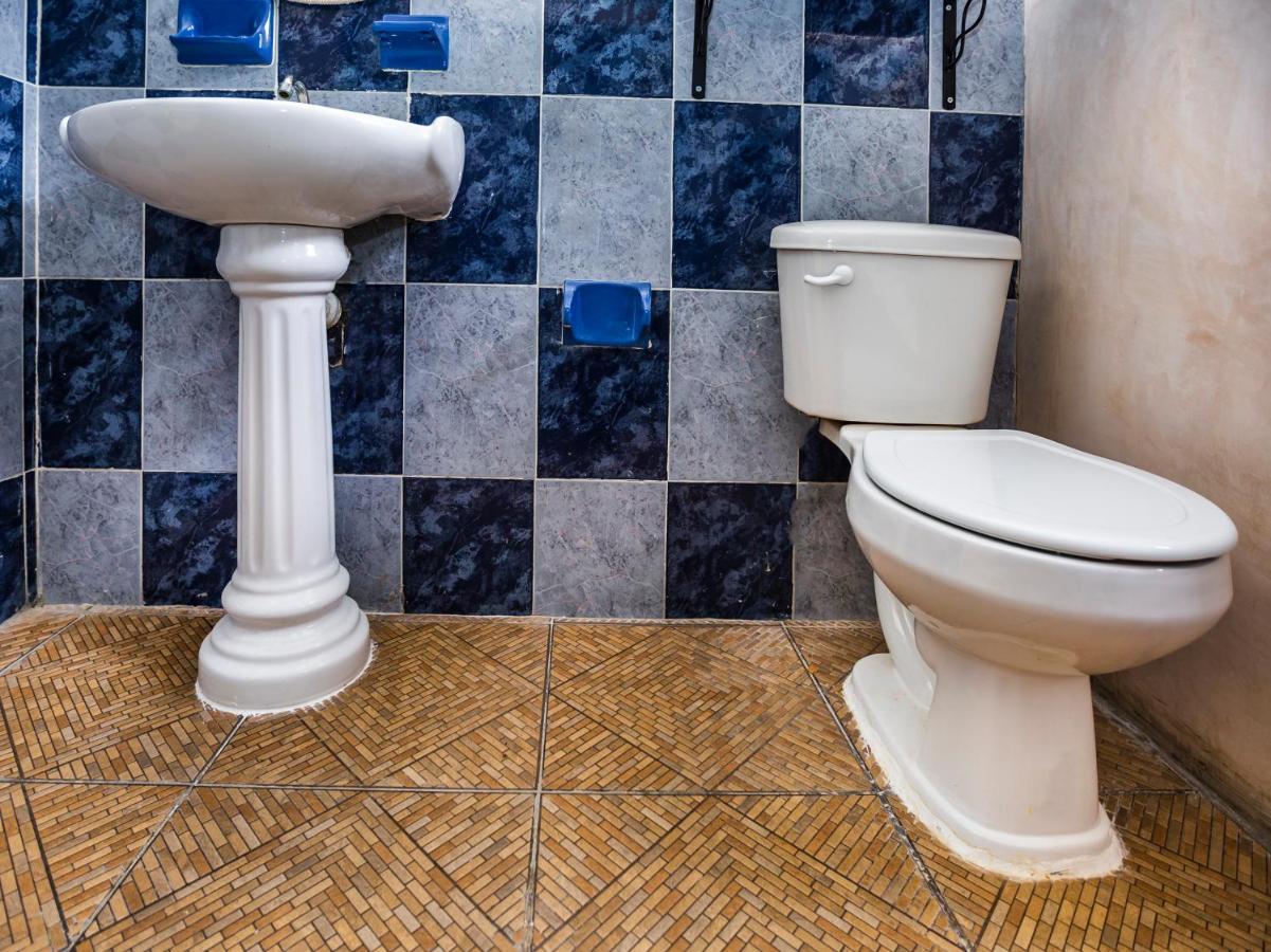 Casa Aluxes Hotel Valladolid  Bagian luar foto
