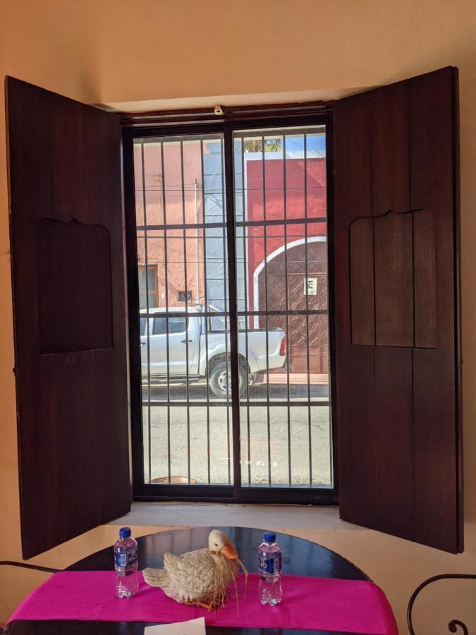 Casa Aluxes Hotel Valladolid  Bagian luar foto