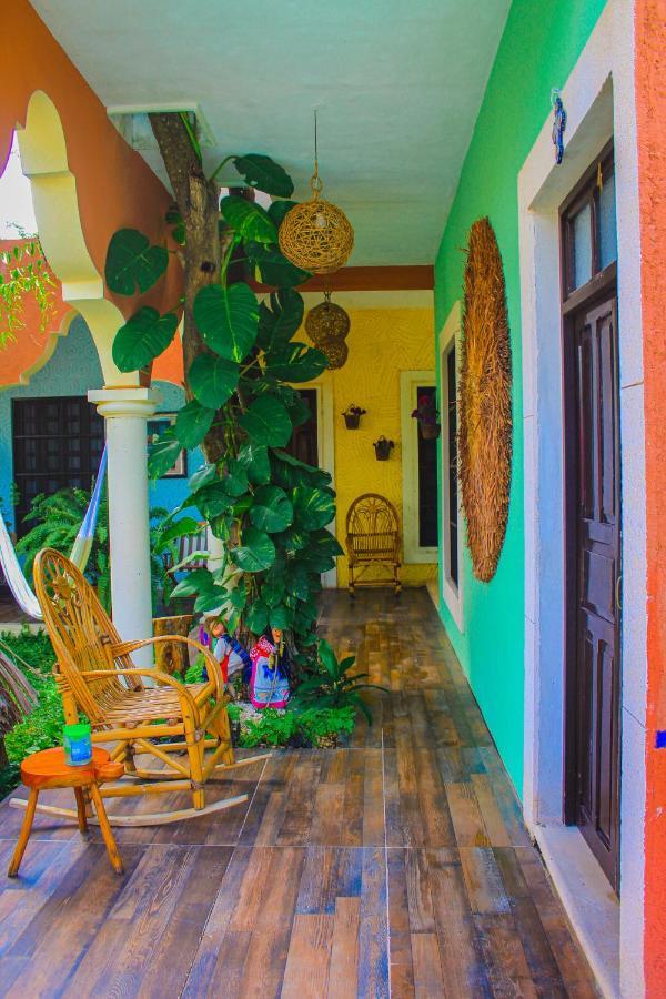 Casa Aluxes Hotel Valladolid  Bagian luar foto