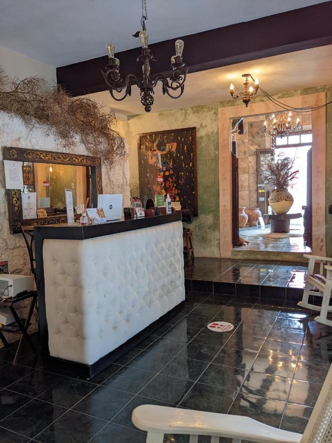 Casa Aluxes Hotel Valladolid  Bagian luar foto